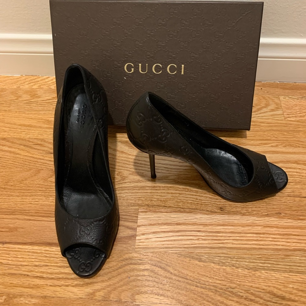 Gucci Black Pump Size 40.5 💙💙SOLD💙💙